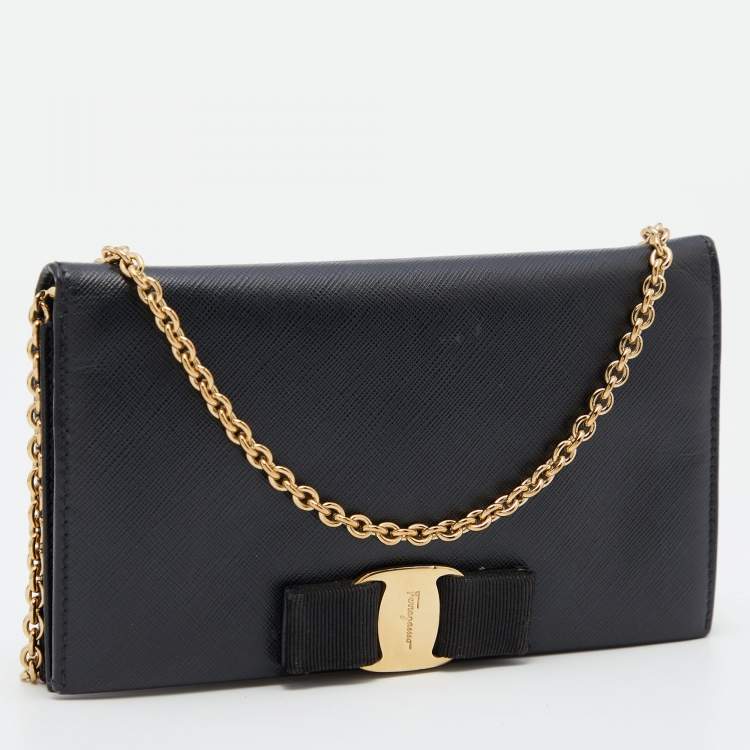 Pre Owned Salvatore Ferragamo Black Leather Vara Bow Wallet on Chain