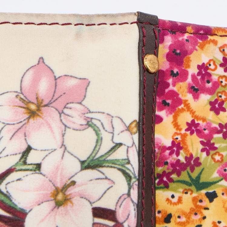 Pre Owned Salvatore Ferragamo Multicolor Jungle Print Fabric Flap Continental Wallet