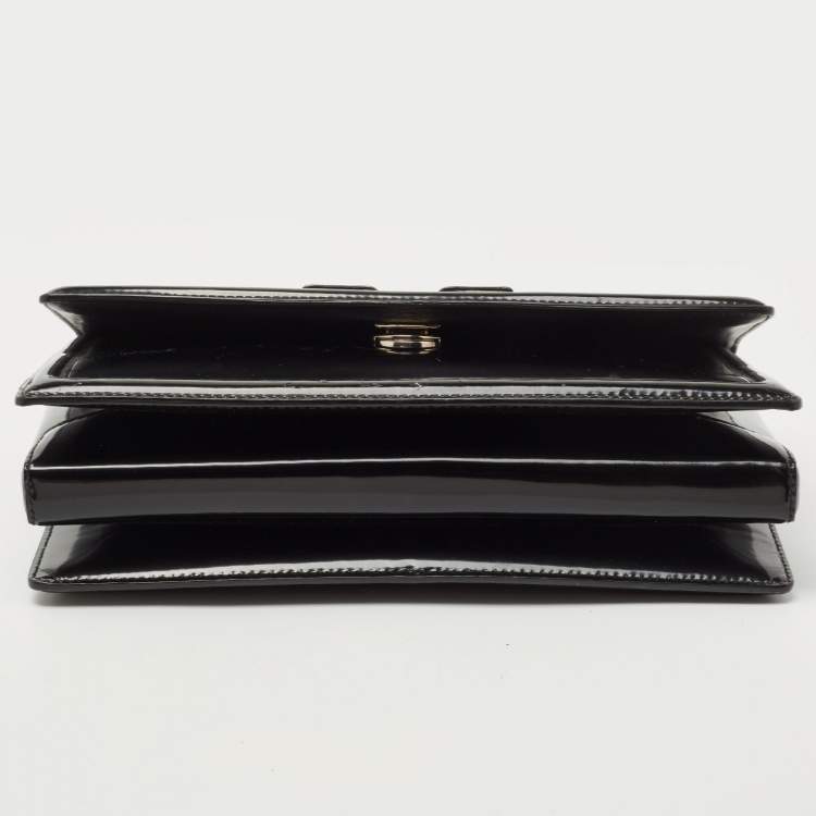 Pre Owned Salvatore Ferragamo Black Patent Leather Ginny Shoulder Bag