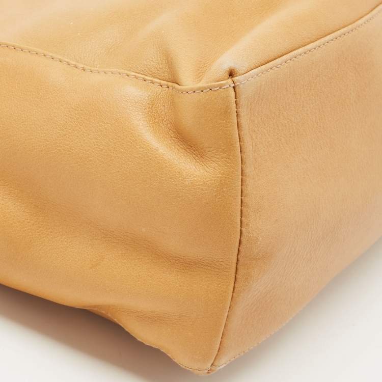 Pre Owned Salvatore Ferragamo Tan Leather Shoulder Bag