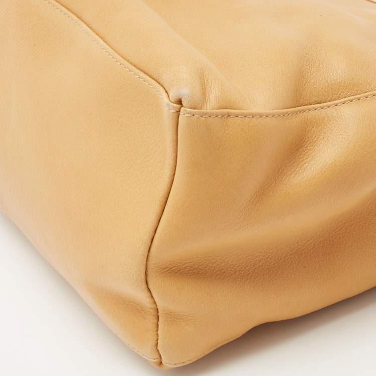 Pre Owned Salvatore Ferragamo Tan Leather Shoulder Bag