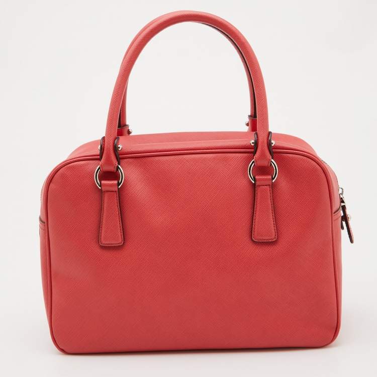 مملوكة مسبقًا Salvatore Ferragamo Coral Orange Leather Gancio Bowler Bag