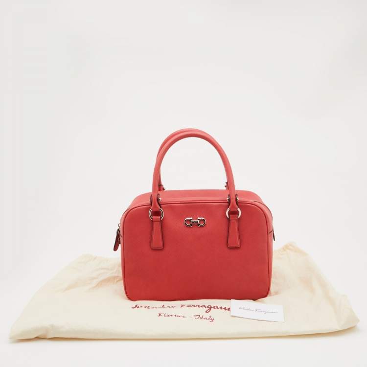 مملوكة مسبقًا Salvatore Ferragamo Coral Orange Leather Gancio Bowler Bag