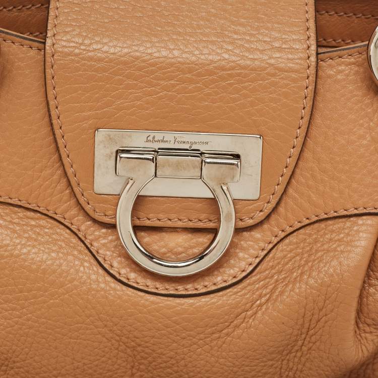 Pre Owned Salvatore Ferragamo Brown Leather Marissa Shoulder Bag