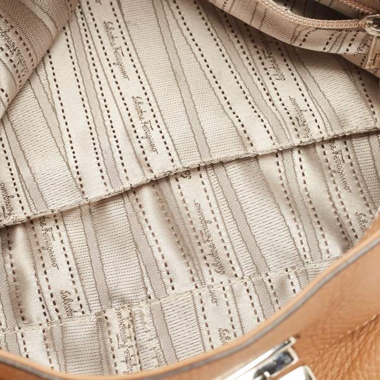 Pre Owned Salvatore Ferragamo Brown Leather Marissa Shoulder Bag