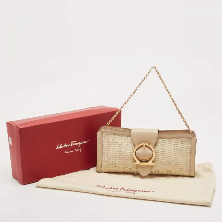 Pre Owned Salvatore Ferragamo Beige/Off White Woven Leather Gancini Chain Clutch