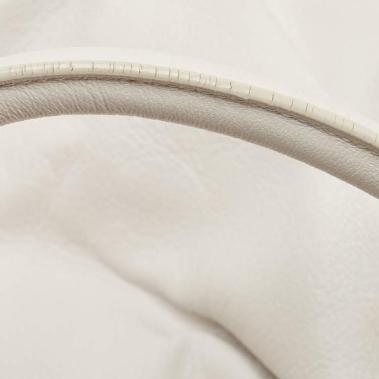 Pre Owned Salvatore Ferragamo White Leather Marisa Shoulder Bag