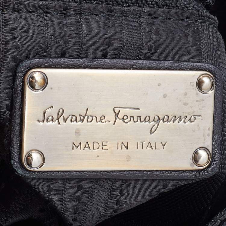 مملوكة مسبقًا Salvatore Ferragamo Black Leather Gancini Braided Handle Hobo