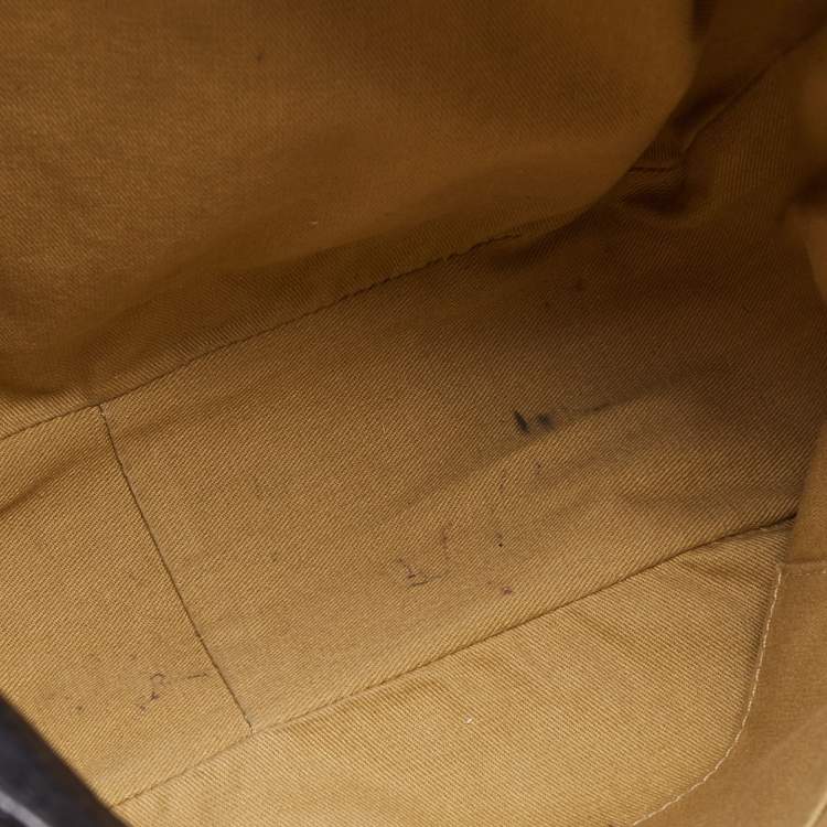 Pre Owned Salvatore Ferragamo Black Leather Messenger Bag