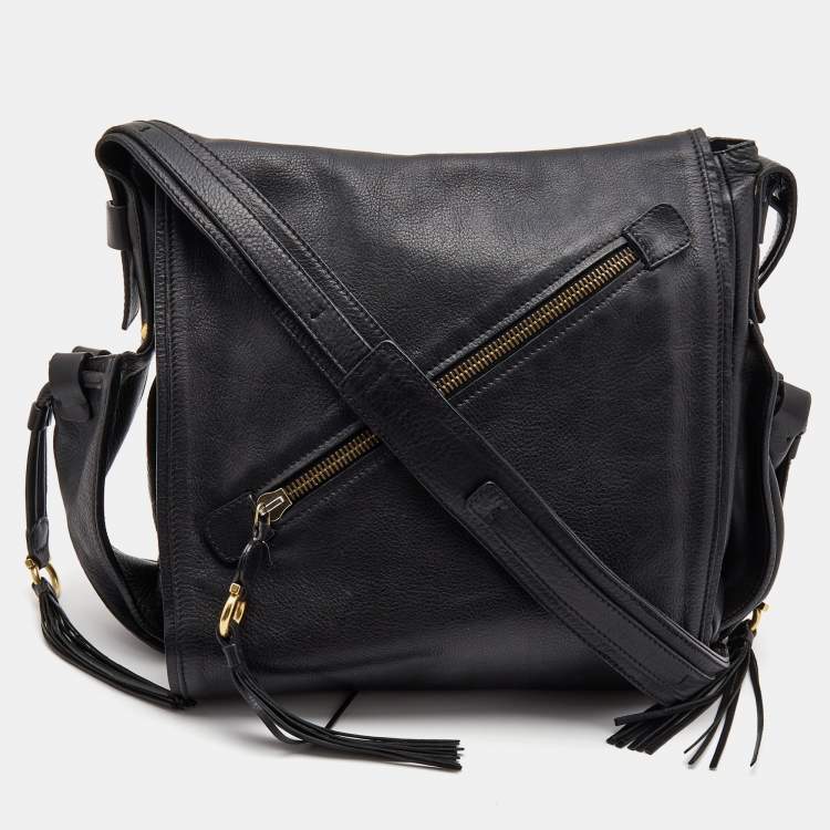 Pre Owned Salvatore Ferragamo Black Leather Messenger Bag