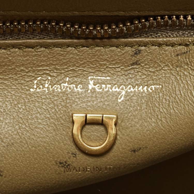 Pre Owned Salvatore Ferragamo Olive Green Leather Medium Boxyz Top Handle Bag