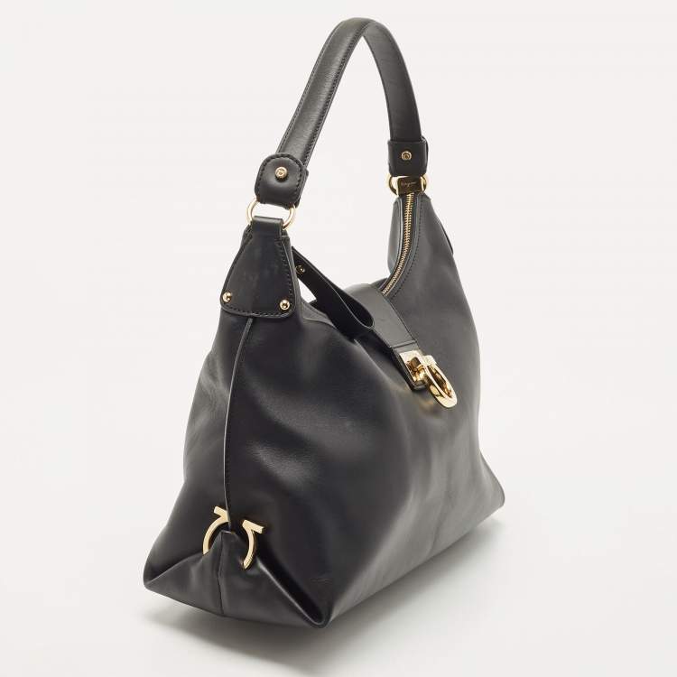 Pre Owned Salvatore Ferragamo Black Leather Fanisa Hobo