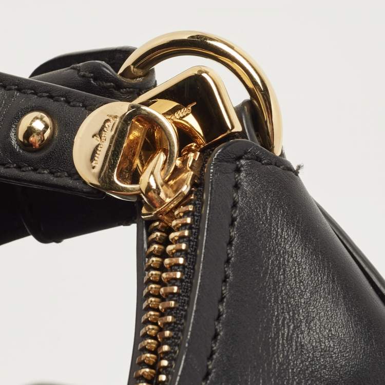 Pre Owned Salvatore Ferragamo Black Leather Fanisa Hobo