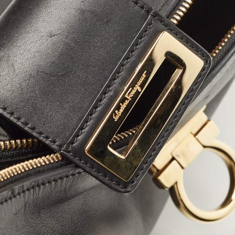 Pre Owned Salvatore Ferragamo Black Leather Fanisa Hobo