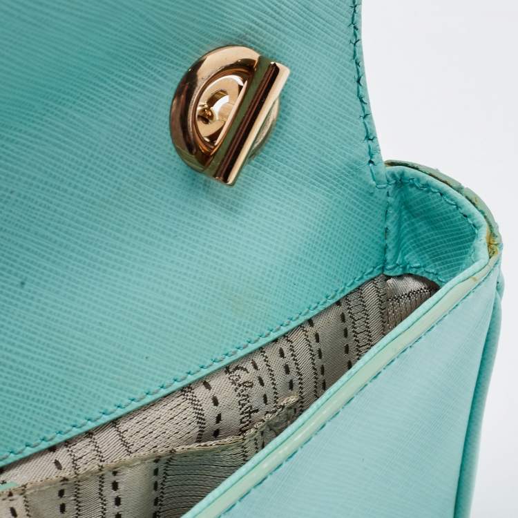 Pre Owned Salvatore Ferragamo Mint Green Leather Gancini Chain Bag