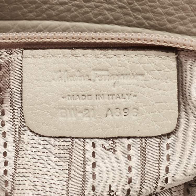 Pre Owned Salvatore Ferragamo Cream Leather Medium Sofia Top Handle Bag