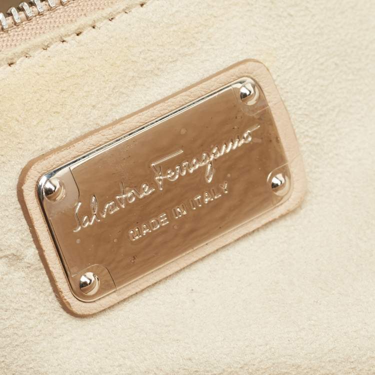 Pre Owned Salvatore Ferragamo Beige Leather Verve Tote