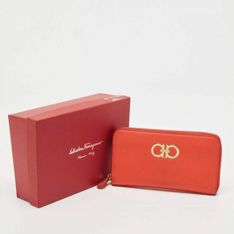 Pre Owned Salvatore Ferragamo Orange Leather Double Gancio Zip Around Wallet