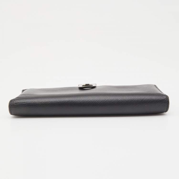 مملوكة مسبقًا Salvatore Ferragamo Black Leather Gancini Bit Continental Wallet