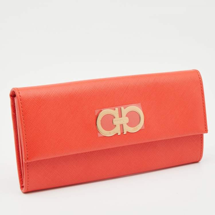 Pre Owned Salvatore Ferragamo Orange Gancio Leather Continental Wallet