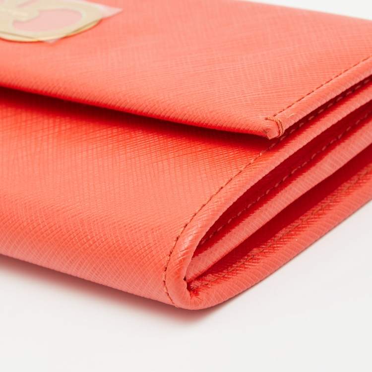 Pre Owned Salvatore Ferragamo Orange Gancio Leather Continental Wallet