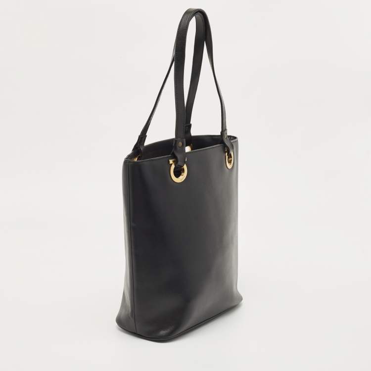 مملوكة مسبقًا Salvatore Ferragamo Black Leather Tote