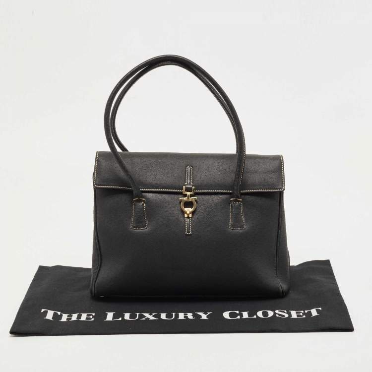 Pre Owned Salvatore Ferragamo Black Leather Gancini Flap Shoulder Bag
