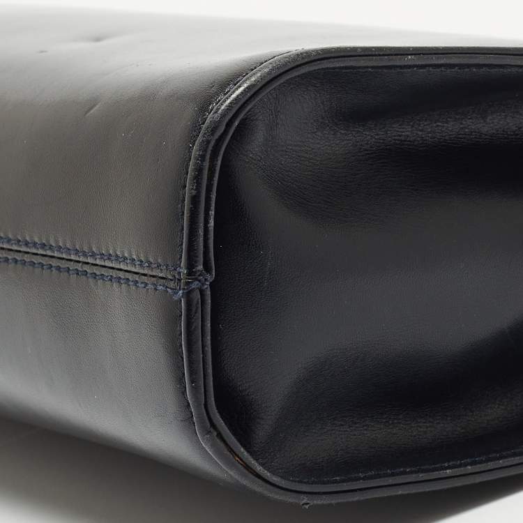 Pre Owned Salvatore Ferragamo Dark Blue Leather Chain Bag