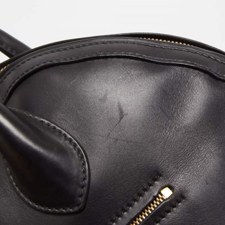 مملوكة مسبقًا Salvatore Ferragamo Black Leather Medium Fiamma Satchel