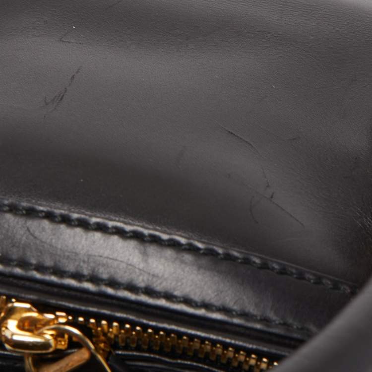 مملوكة مسبقًا Salvatore Ferragamo Black Leather Medium Fiamma Satchel