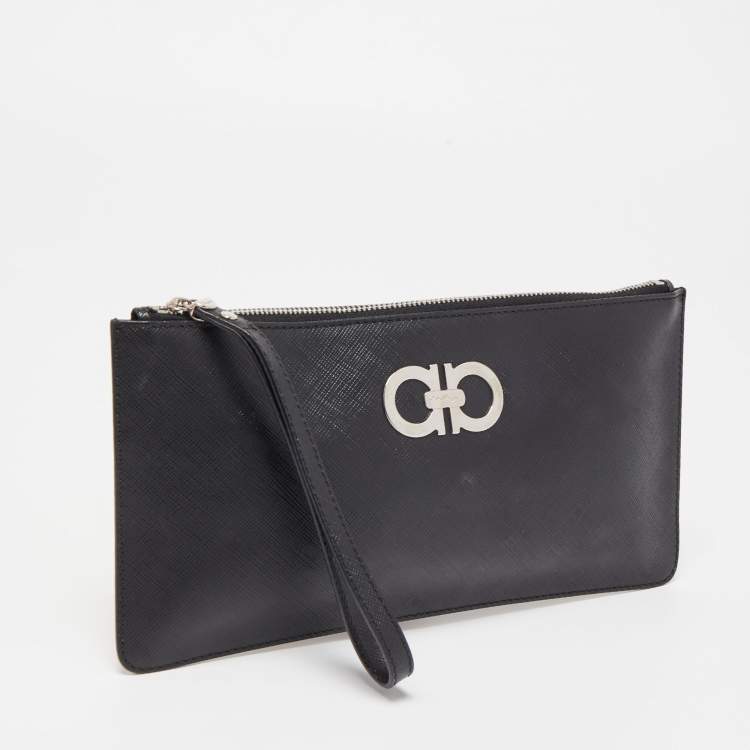 Pre Owned Salvatore Ferragamo Black Leather Gancio Wristlet Zip Pouch