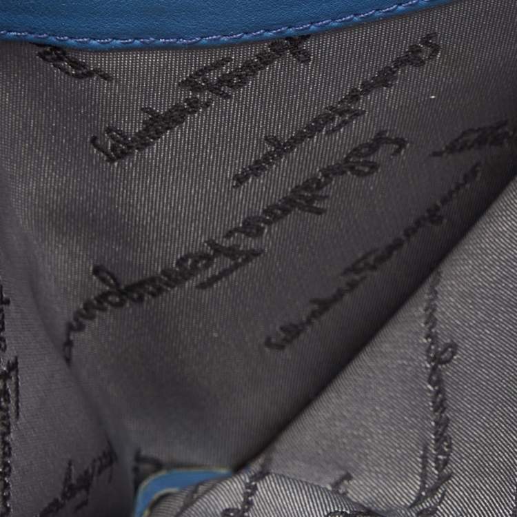 مملوكة مسبقًا Salvatore Ferragamo Blue Leather Gancini Wallet