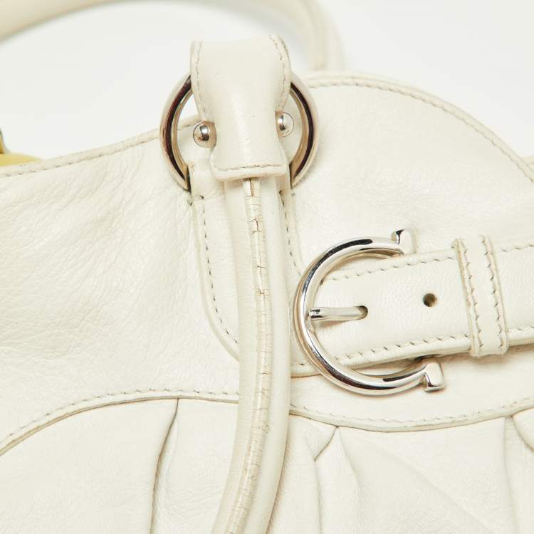 Pre Owned Salvatore Ferragamo White Leather Marisa Hobo