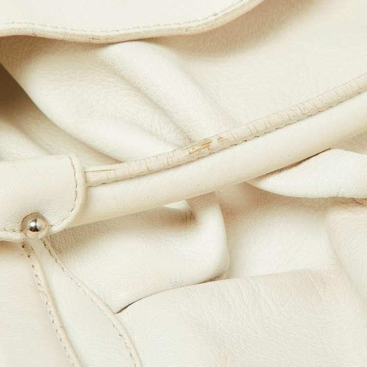 Pre Owned Salvatore Ferragamo White Leather Marisa Hobo