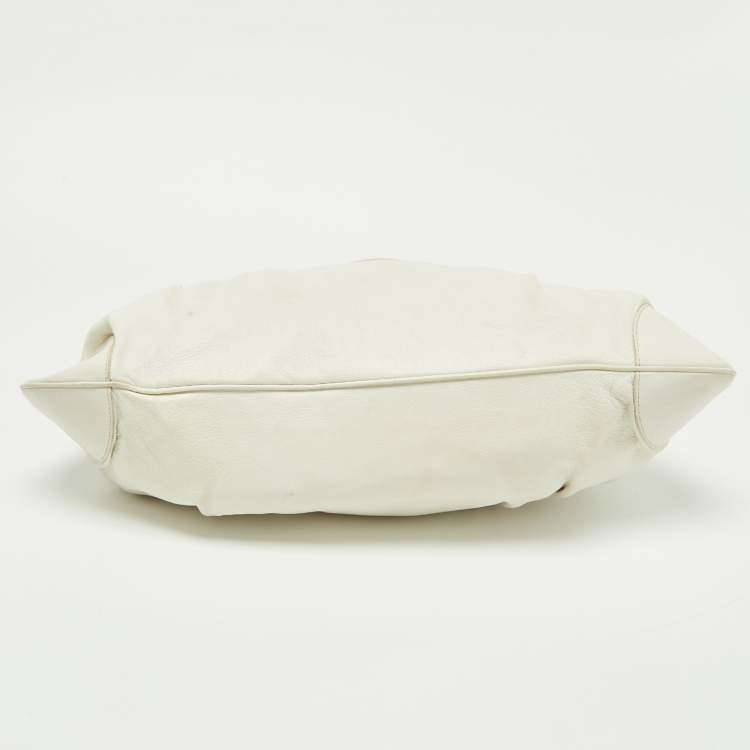 Pre Owned Salvatore Ferragamo White Leather Marisa Hobo