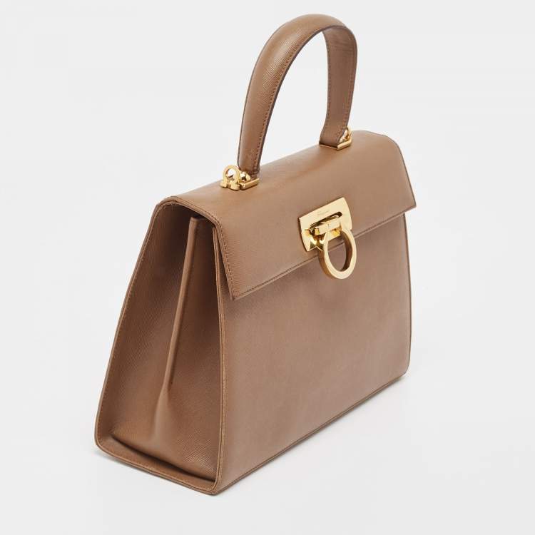 مملوكة مسبقًا Salvatore Ferragamo Brown Leather Kelly Top Handle Bag