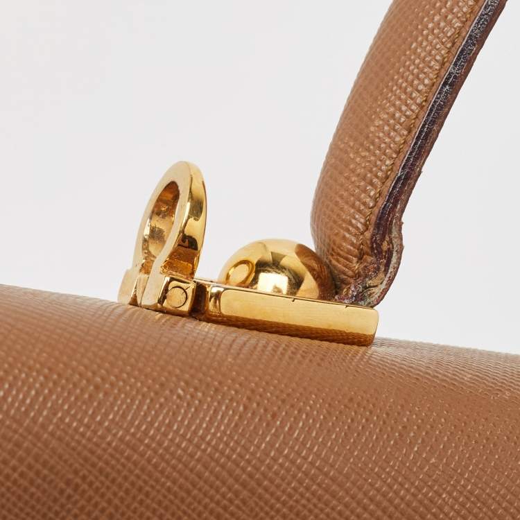 مملوكة مسبقًا Salvatore Ferragamo Brown Leather Kelly Top Handle Bag
