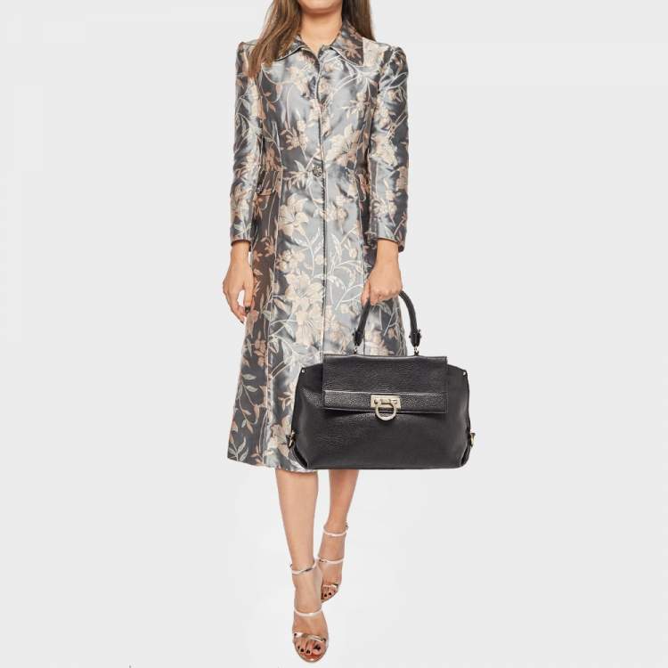 مملوكة مسبقًا Salvatore Ferragamo Black Leather Medium Sofia Top Handle Bag