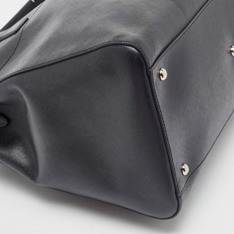 مملوكة مسبقًا Salvatore Ferragamo Black Leather Large Beky Tote