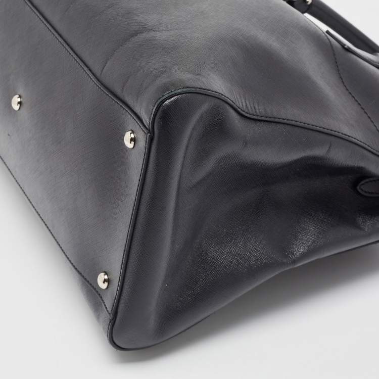مملوكة مسبقًا Salvatore Ferragamo Black Leather Large Beky Tote