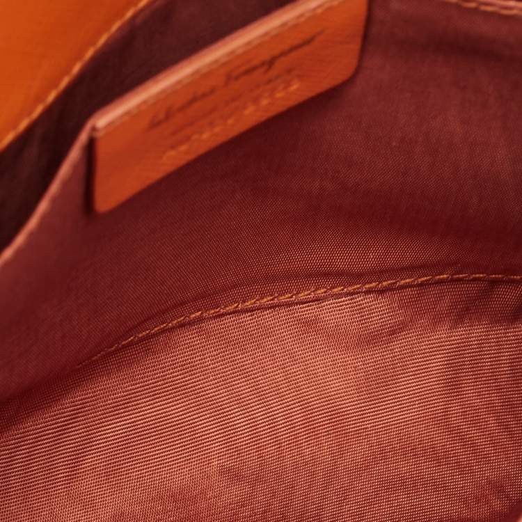 Pre Owned Salvatore Ferragamo Orange Leather Vara Bow Crossbody Bag
