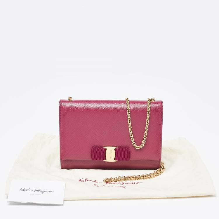 Pre Owned Salvatore Ferragamo Dark Pink Leather Vara Bow Chain Bag