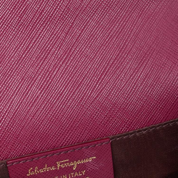 Pre Owned Salvatore Ferragamo Dark Pink Leather Vara Bow Chain Bag