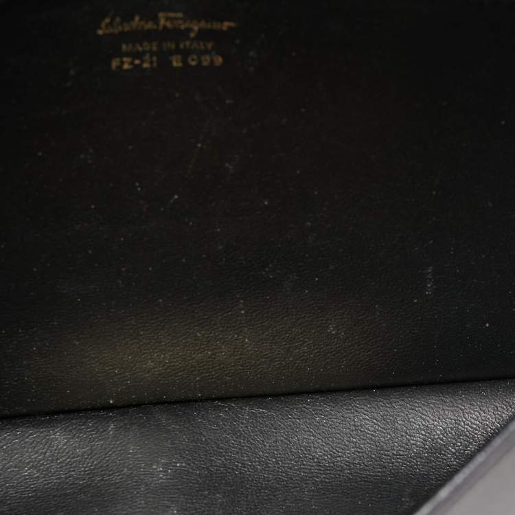 مملوكة مسبقًا Salvatore Ferragamo Black Leather Aileen Shoulder Bag