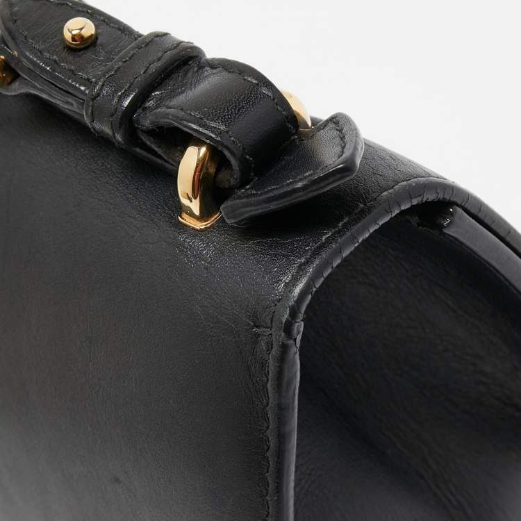 مملوكة مسبقًا Salvatore Ferragamo Black Leather Aileen Shoulder Bag