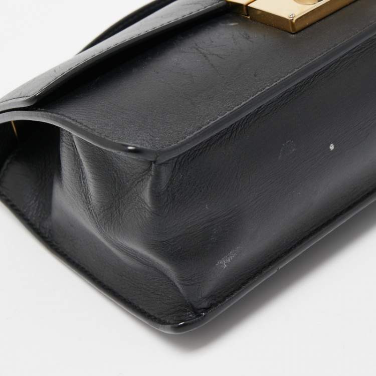 مملوكة مسبقًا Salvatore Ferragamo Black Leather Aileen Shoulder Bag