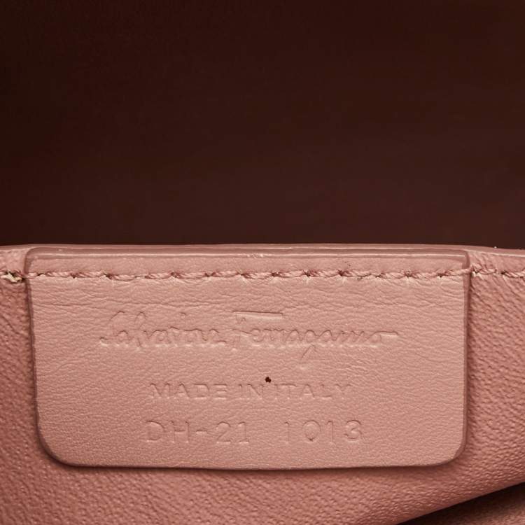 Pre Owned Salvatore Ferragamo Pink Leather Trifolio Crossbody Bag