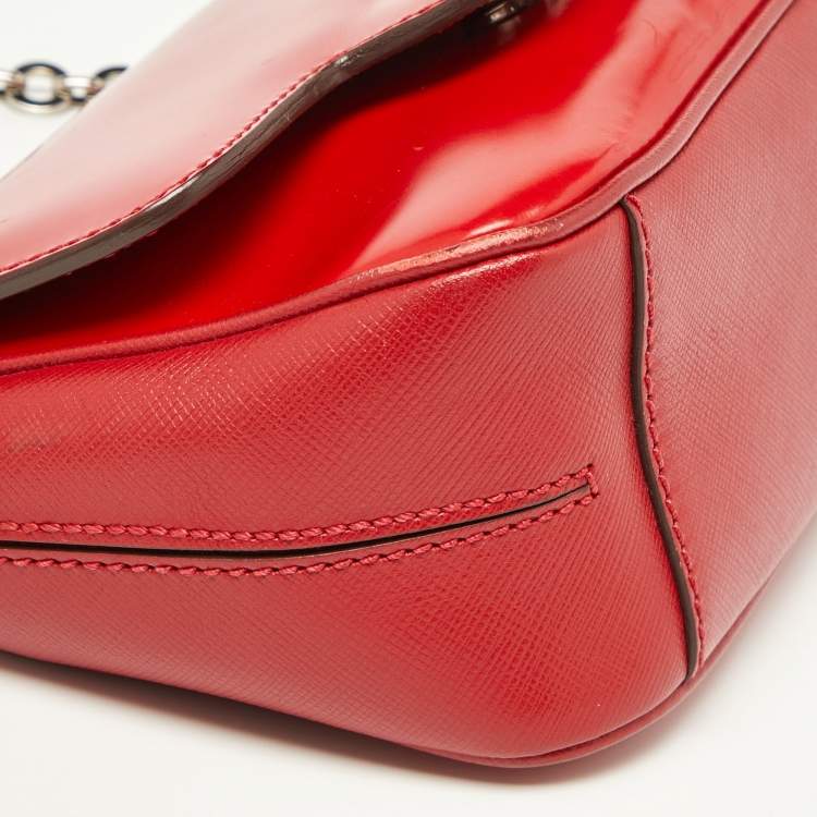 Pre Owned Salvatore Ferragamo Red Glossy Leather Rory Crossbody Bag