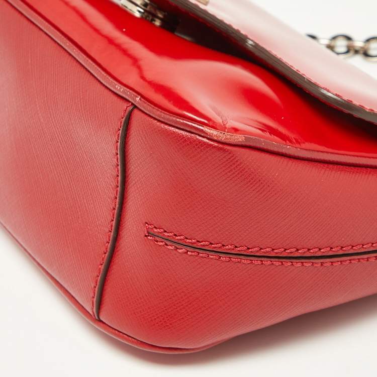 Pre Owned Salvatore Ferragamo Red Glossy Leather Rory Crossbody Bag