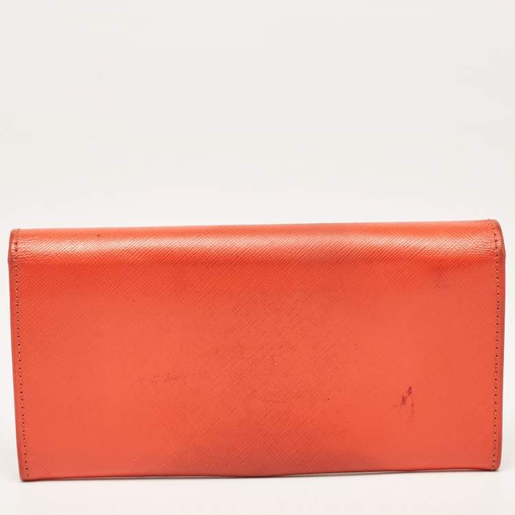Pre Owned Salvatore Ferragamo Orange Leather Gancini Icona Continental Wallet